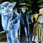 Figuren aus dem Stück: Die unendliche Geschichte