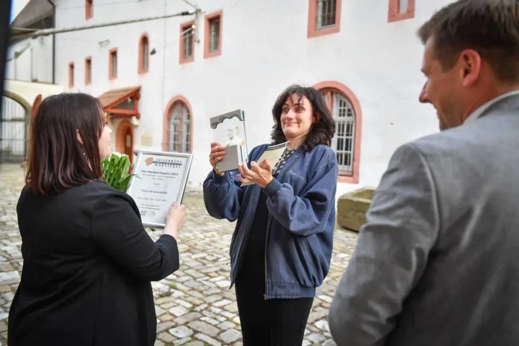 Katharina Hager, Tanja Beutenmüller und Nicolas Lahovnik