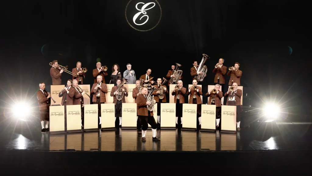 Blasorchester auf der Bühne